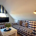 Schoenes-wohnen-am-suedstrand-fewo-6 아파트
