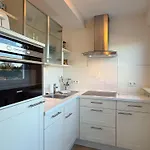 Schoenes-wohnen-am-suedstrand-fewo-6 아파트 비크아프포르